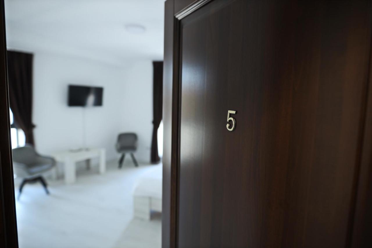 Casa Vys Apartment Питещ Екстериор снимка